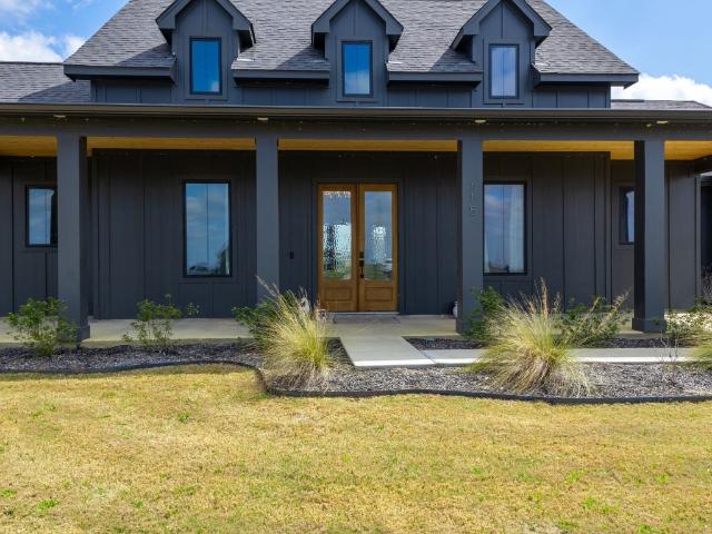 115 Country View Ln, Schulenburg, TX 78956 | MLS #29877