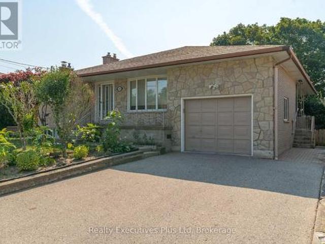 115 Cassino Avenue, Guelph Grange Road, ON, N1E 2J6 house for sale | Listing ID X13629 | Royal LePage