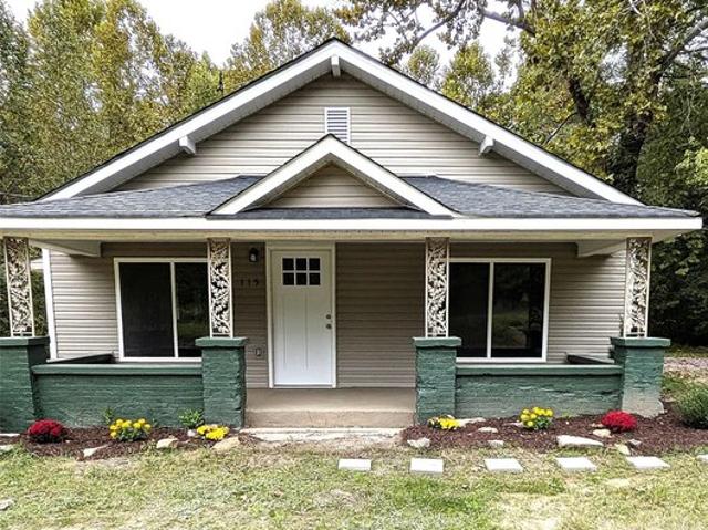 115 Church View Dr, Lawndale, NC 28090