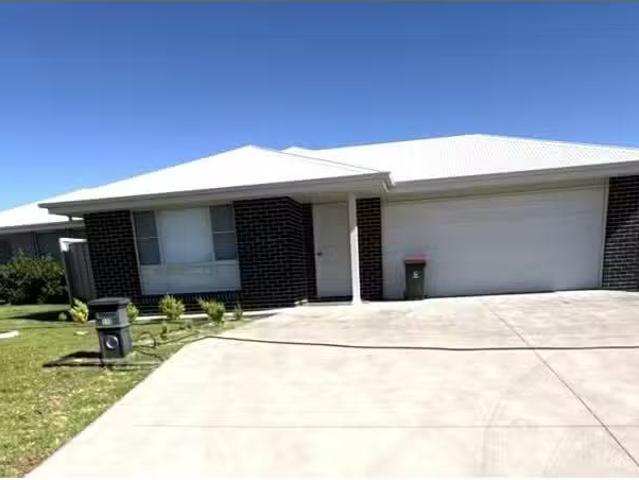115 Champagne Drive, DUBBO House for rent Listed by Chris Bar.