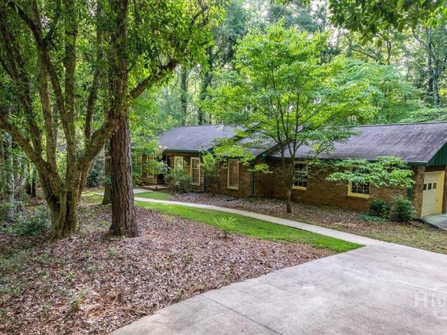 115 Crestwood Drive