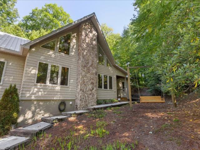 115 Apple Mountain Lane