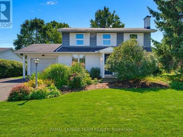 115 Beaver Ridge, Ottawa, ON, K2E 6E5 house for sale | Listing ID X13744 | Royal LePage