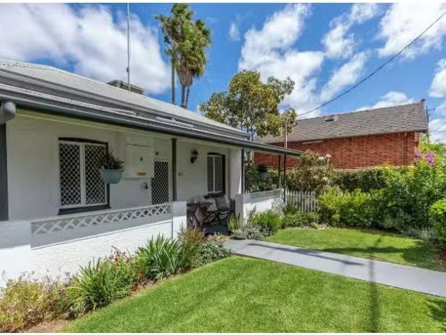 115 Gipps Street, DUBBO House for rent Listed by Chris Barber.