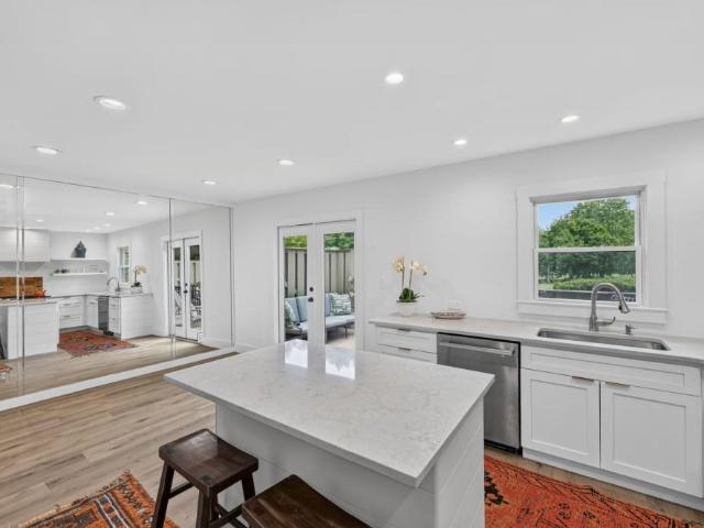 115 Elysian Way NW