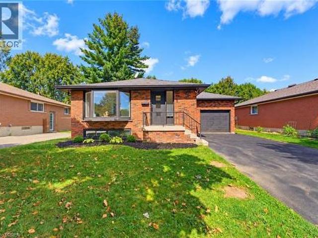 115 Evelyn Street, Brantford, ON, N3R 3H4 house for sale | Listing ID 40868 | Royal LePage