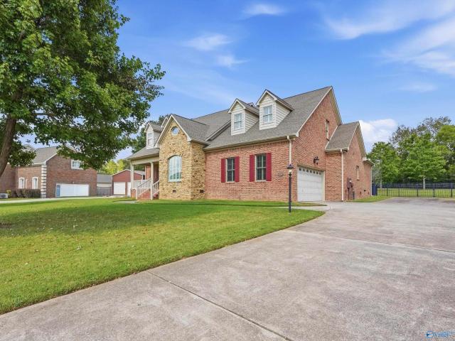 115 Featherstone Lane