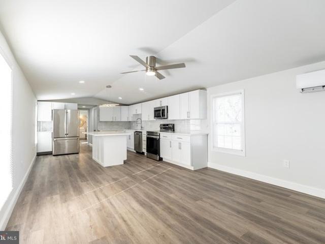 115 5th St Trlr 40, Delaware City, DE 19706