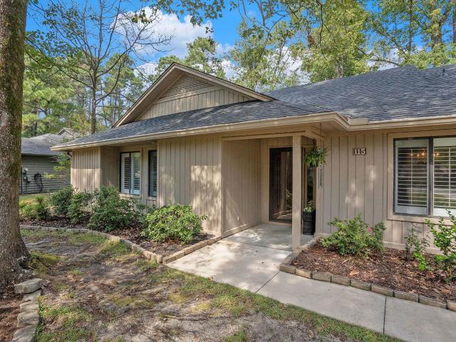 115 Hickory Dr