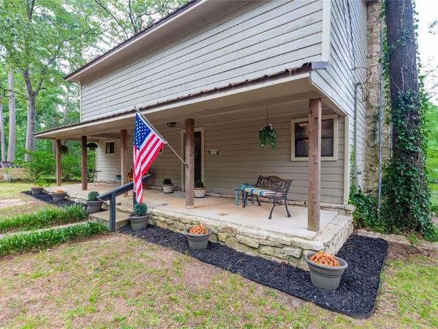 115 Lago Vista Dr, Jacksonville, TX 75766 | MLS #21182