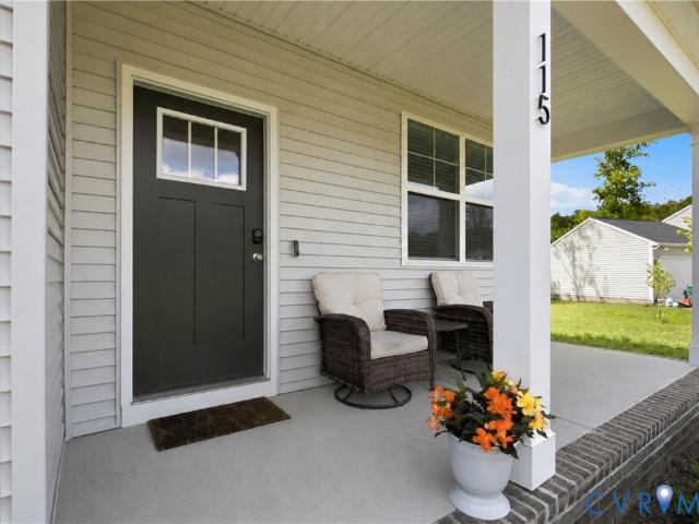 115 Leonard Way