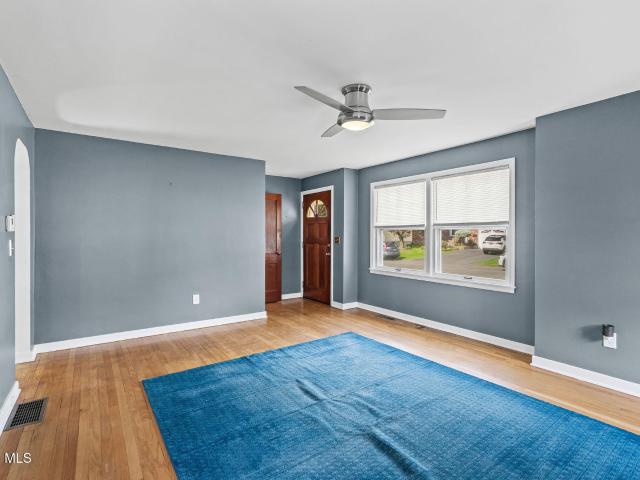 115 Lindbergh Avenue