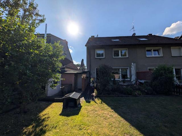 115 m² – Gepflegte DHH mit Garage und Garten auf Erbpacht in Herne
