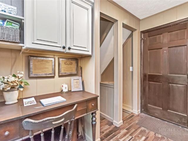 115 N Pinnacle Ridge Road 46