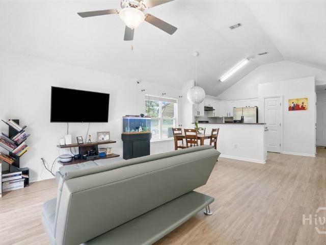 115 S Circle Drive