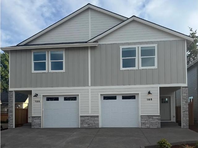 115 SE Jensen PL