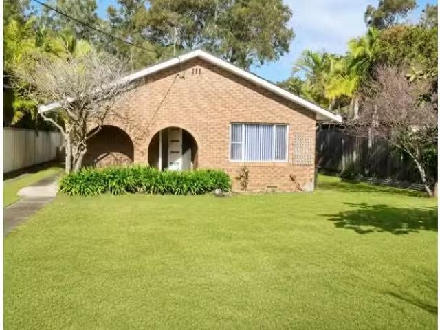 1/15 Shelly Beach Road, Empire Bay Apartment for rent Listed.