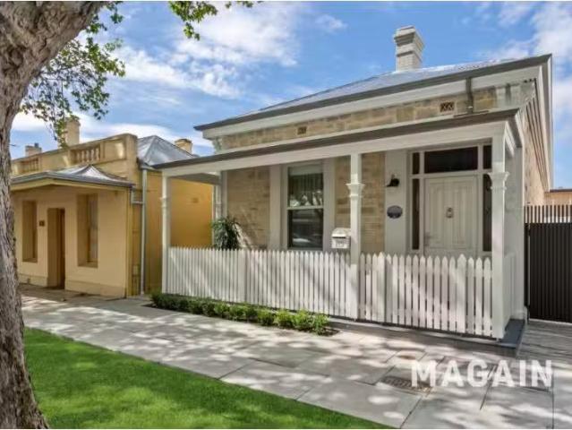 115 Stanley St, North Adelaide House for rent Listed by Troy.