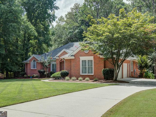 115 Stonehaven Drive