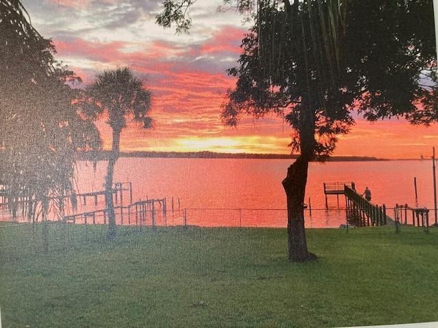 115 Sunset Point Rd, East Palatka, FL 32131 | MLS #255047