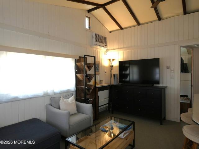 115 W Amberjack Way