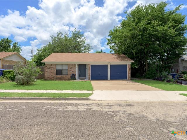 115 W Hogan Drive