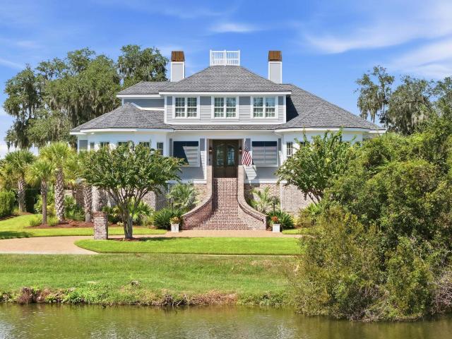 115 Woodmont Ln