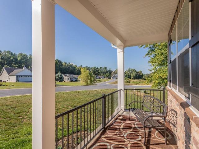 115 waterfront dr