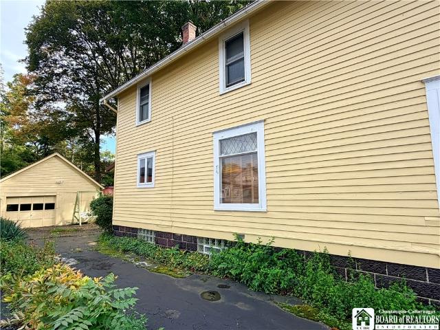 115 Third Street S