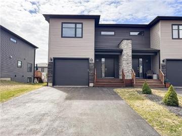 House for sale in Westmorland - Fireplace