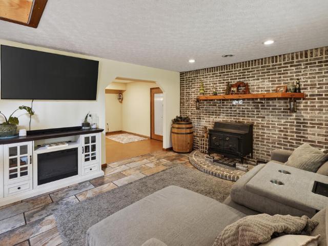 11643 St. Rt. 104