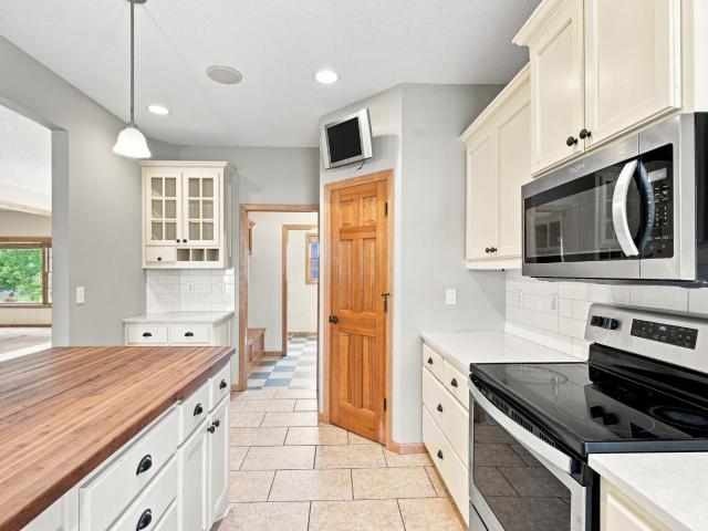 11649 Laketowne View