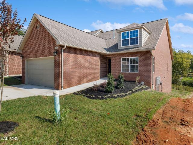 1164 Meadow Walk Lane