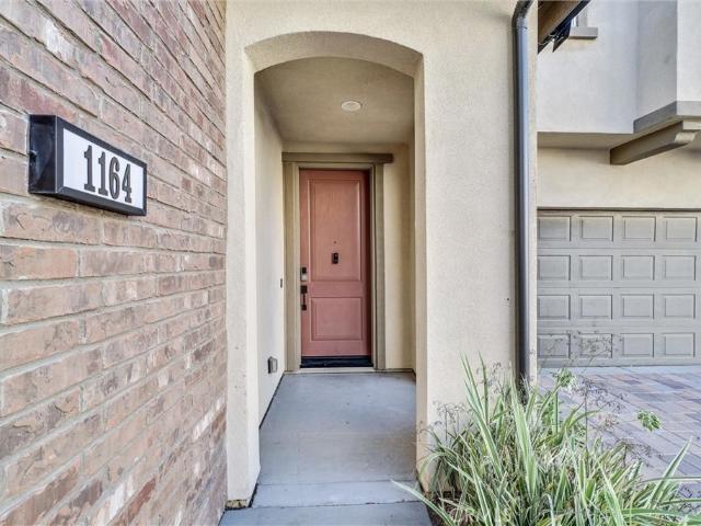 1164 Portola Oaks Dr
