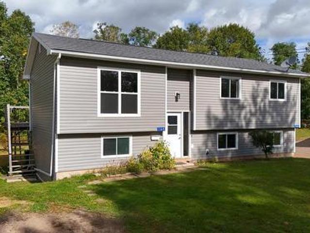 1164 & 1166 Giffin Court, North Kentville, NS, B4N 1A1 house for sale | Listing ID 202625 | Royal LePage
