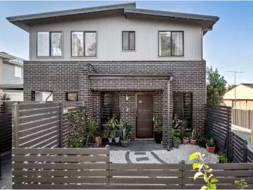 1/165 Canberra Street, ST MARYS Townhouse for rent Listed by.