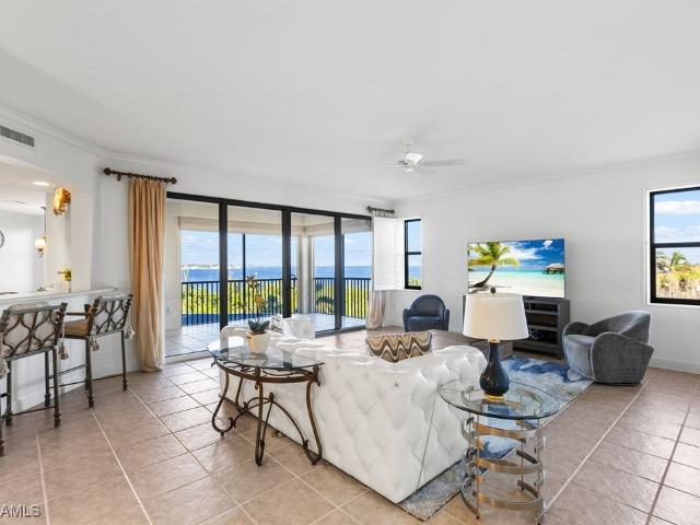 11600 Court of Palms, Unit 206, Fort Myers, FL 33908 | MLS #224066