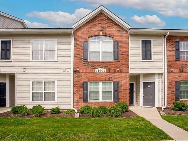 11607 Tomahawk Creek Pkwy Apt E, Leawood, KS 66211