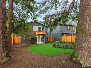 11607 NE 112th Street Unit 2, Kirkland, US, WA