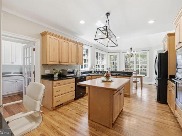 11608 Longstreet Drive