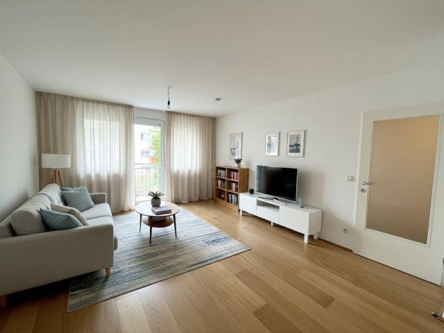 1160! Hübsches 2 Zimmer Eigentum mit Balkon Garagenplatz optional!