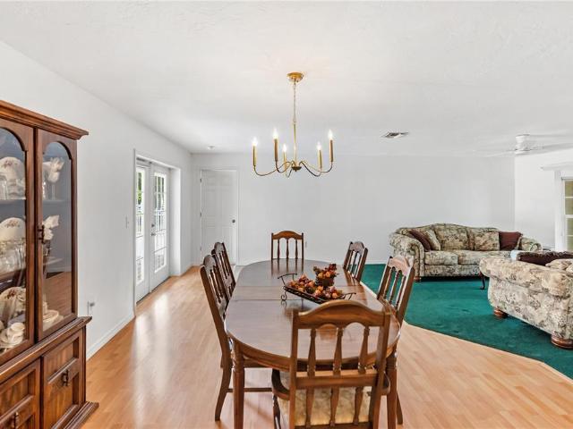 1160 Wagon Wheel Dr, Sarasota, FL 34240 | MLS #A4673