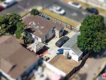 1161 W 67th Street