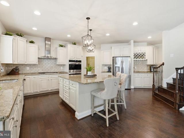 11622 pine hollow ln