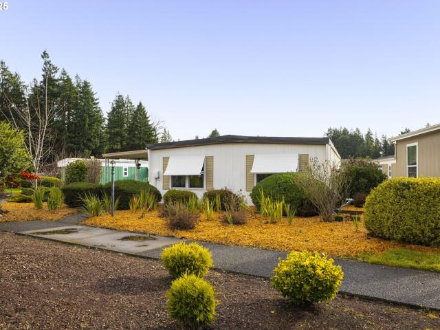 11624 sw royal villa dr
