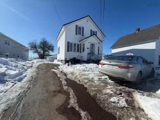 1162 George Street, Sydney, NS, B1P 1N2 house for sale List.