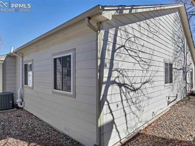 1162 Samuel Point