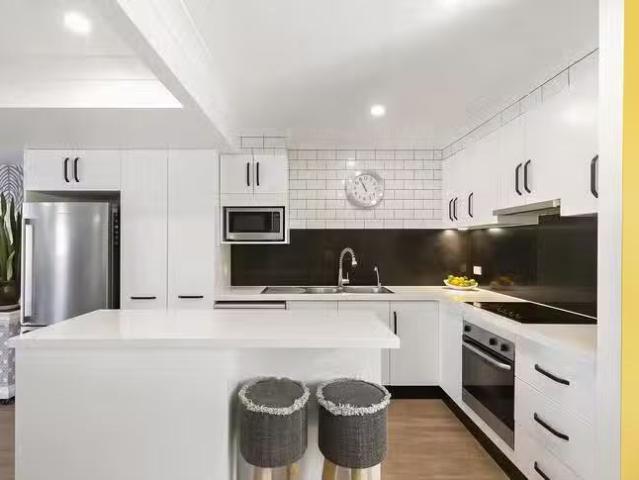 116/2 10 Coolgardie Street, Elanora, QLD 4221