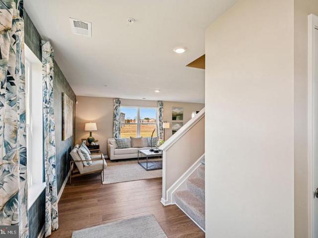 1163 Wintermead Loop