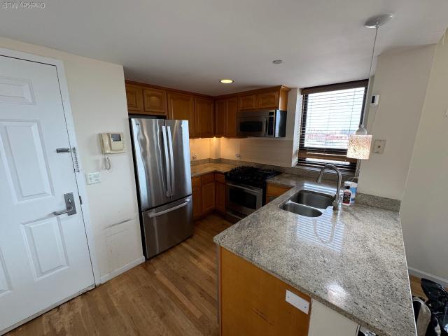 116 24 Grosvenor Lane, Unit 11D